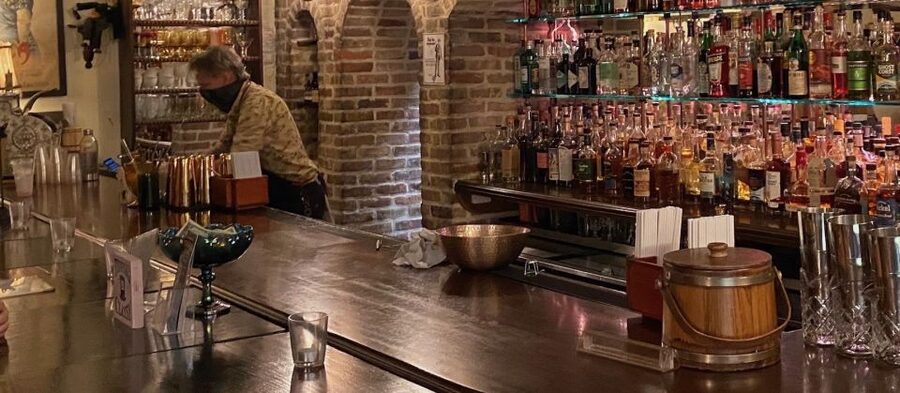 Savannah: Walktails and Bar Bites - Who Will Enjoy This Night Most?