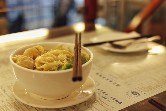 Secret Noodle and Wonton in Shanghai Alleyways with Local Beer - Five reasons this Shanghai food walk works