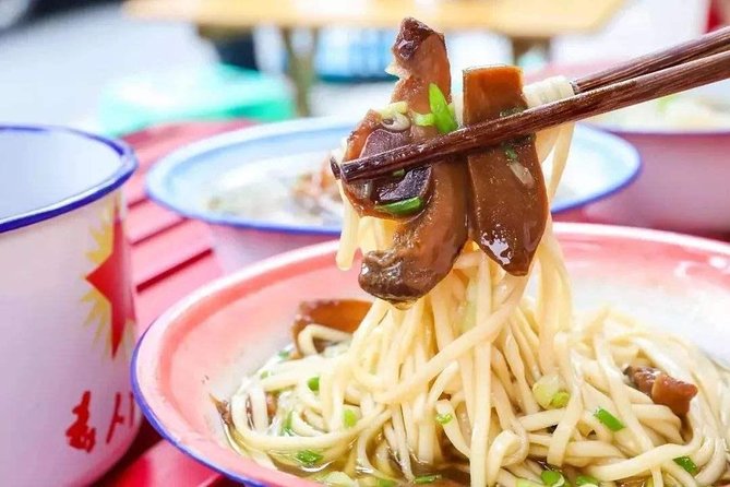 Secret Noodle and Wonton in Shanghai Alleyways with Local Beer - Starting at Huangpi Road near Huaihai Road