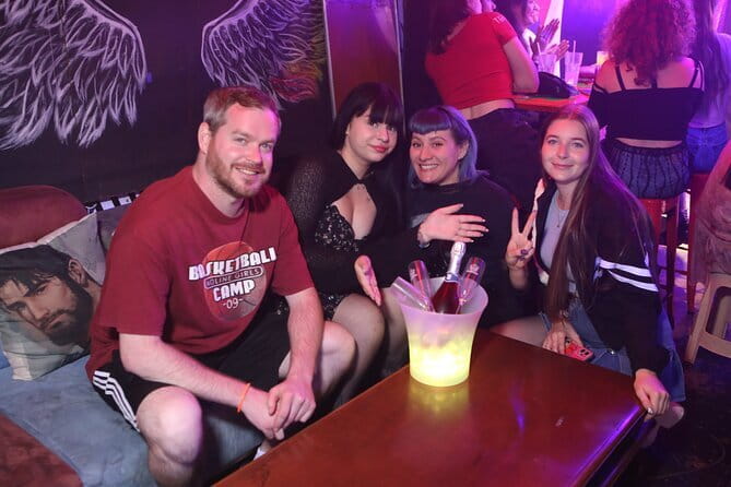 Seoul: LGBTQ+ Pub Crawl and Drag Show with Local Drag Queen - Starting at Life, a comfortable first drink