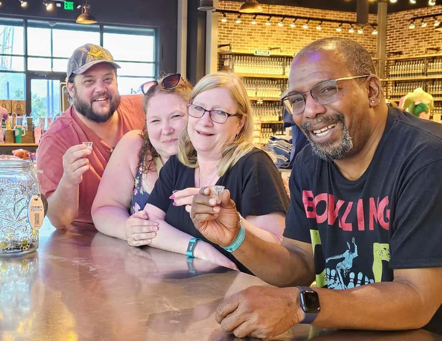 Sevierville: Hillbilly Booze Cruise Tasting Tour - The final tasting and the ride back