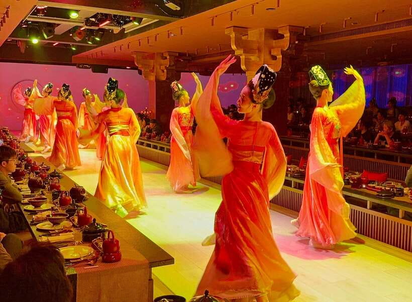 Shanghai Immersive Royal Banquet+Photo, Bar/Massage Options - Key details before you book