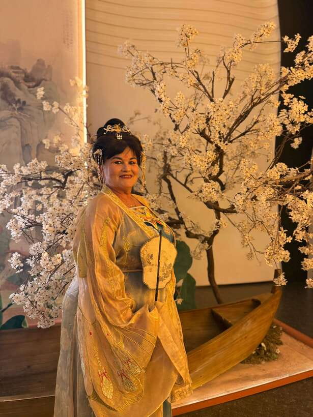 Shanghai Immersive Royal Banquet+Photo, Bar/Massage Options - Booking advice and practical limits