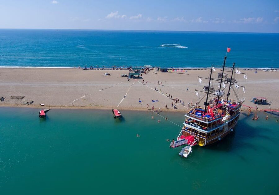 Side: Dolphin Island Boat Trip with Lunch & Unlimited Drinks - Soft drinks, bar extras, and what to budget