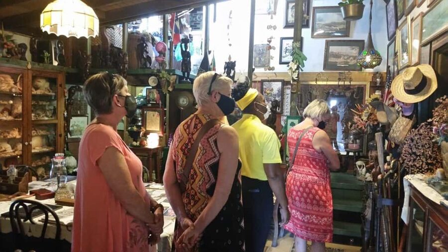 Sip & Paint with lunch on exciting Ffryes Tiki beach Bar - A beginner-friendly painting class