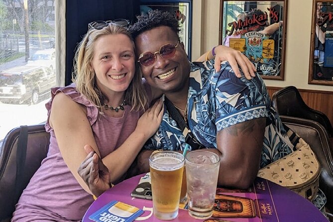 Sips & Secrets of Hawaii Pub Crawl - The history lesson between sips