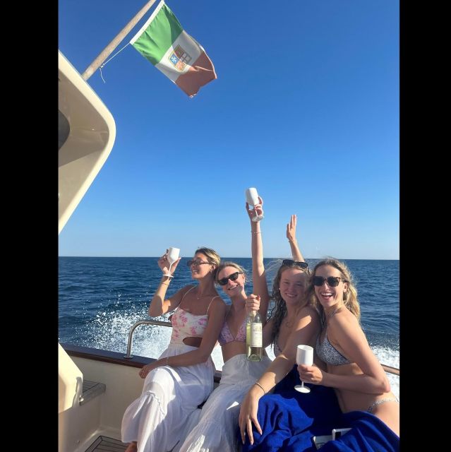Sorrento: Luxury Private boat drinking & watching the sunset - Key details to know before you book