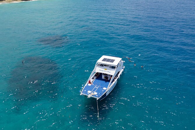 Sosua Party Boat - Snorkeling + Snack +BBQ Food and Drinks - The natural pool stop and the sea views