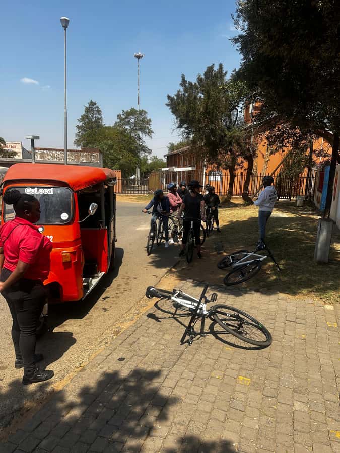 Soweto Tuk-Tuk Food & Beer Tour - What the tuk-tuk adds to the experience