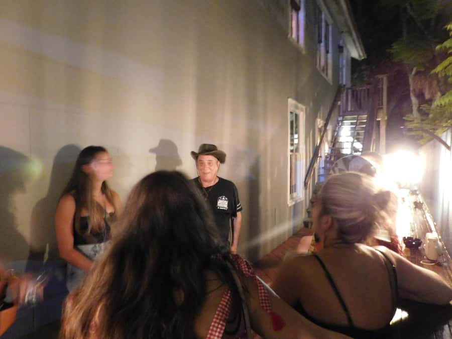 St. Augustine: Haunted Pub Crawl Walking Tour with a Guide - Finding the meeting point on St. George Street