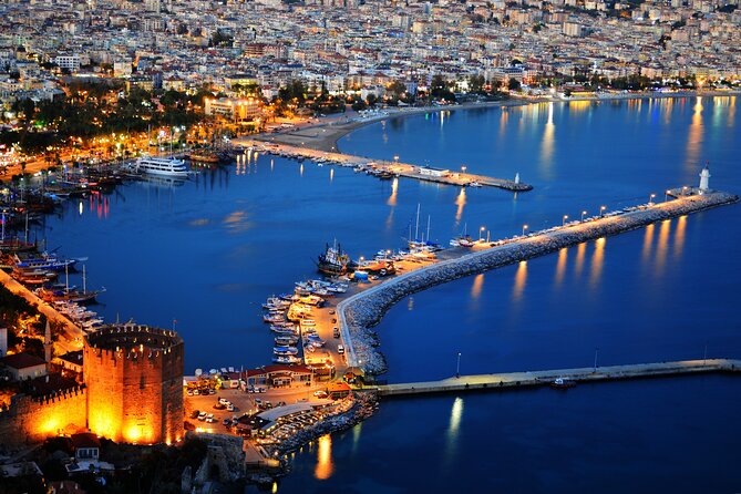 Starcraft Alanya Night Party Boat - Who will enjoy this boat party most?