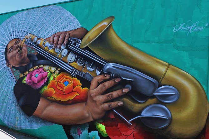 Street Art and Craft Beer 2 in 1 Walking Tour Vancouver - Two brewery stops and small pours