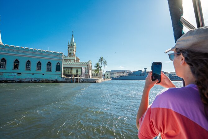 Sunset Boat Tour with Beer, Water, Soda and Snacks included - The Niterói Museum and the bay crossing