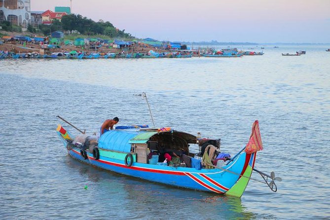 Sunset Cruise with unlimited beer & soft drinks -English speaking guide on board - Unlimited drinks and the fresh fruit platter