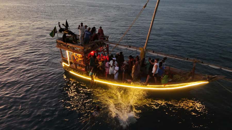 Sunset party cruise in Zanzibar with BoomBoom Boat - Is $25 good value in Zanzibar?