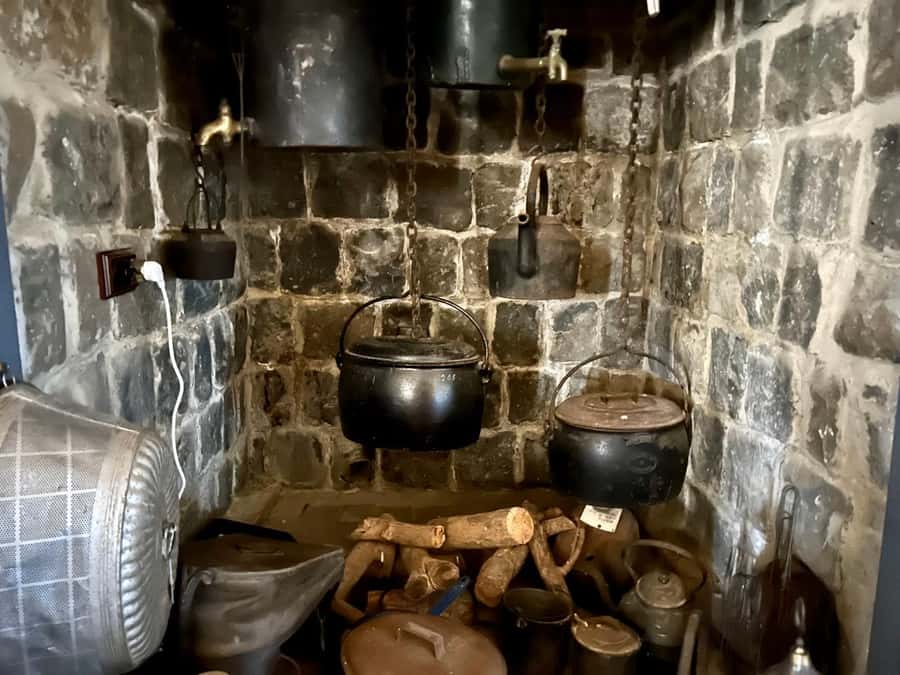 SYDNEY : Ghosts, Grog & The Rocks: Haunted Pubs &Cellar Tour - Key points to know before booking