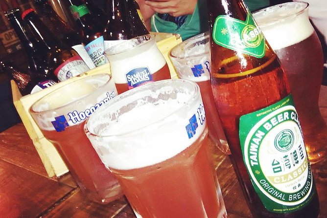 Taipei Nightlife: Taipei Pub Crawls (2 Different Routes) - The guides make the difference