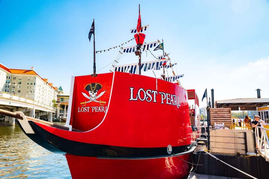 Tampa: Pirate Adventure Cruise with Open Bar - Pirate games that work best for families