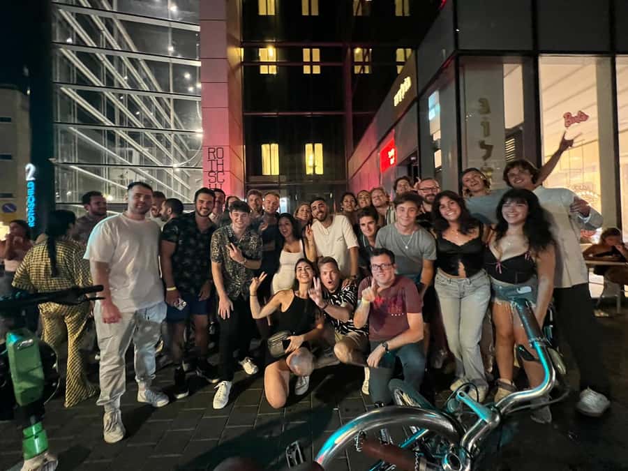 Tel Aviv: Pub Crawl and Nightlife Tour with Shots - The second local bar: more room to meet people