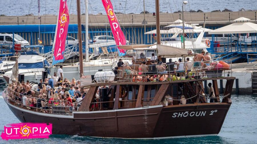 Tenerife: Boat Party with Open Bar and DJs - The open bar and the value of the $106 price