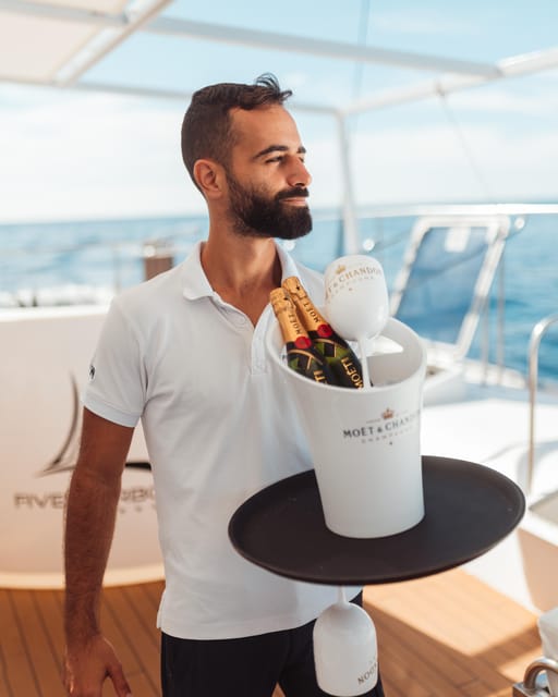 Tenerife: Catamaran Cruise with Brunch and Unlimited Drinks - What unlimited drinks really includes