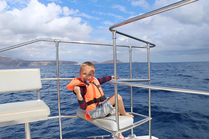 Tenerife Sunset Catamaran tour with transfer - Food and Drinks included. - Who Will Enjoy This Catamaran Most?