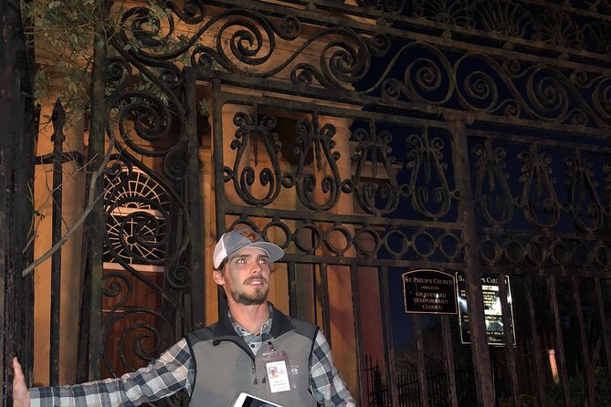 The Charleston Boo Hag and Brews Ghost and Bar Tour - Why this ghost tour feels different
