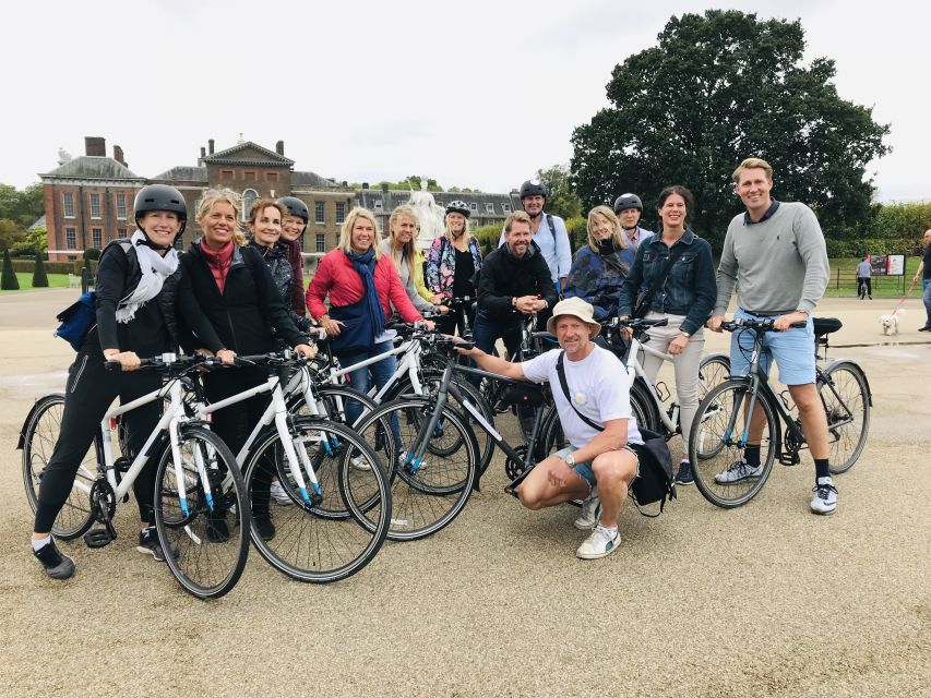 The London "Big Six" and a Pub. 5.5 hour tour - Following the Thames toward Tower Bridge