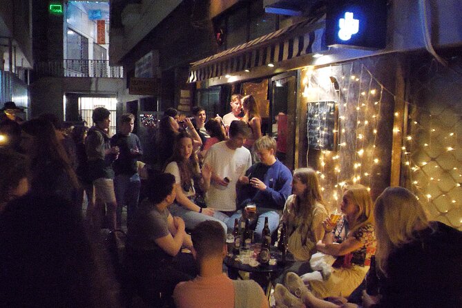 Thursday & Friday Night Pub Crawl for Professionals in Athens - Timing, meeting point, and practical planning