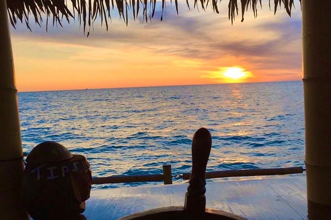 Tiki Boat - Clearwater - The Only Authentic Floating Tiki Bar - Daytime or nighttime: choosing the right departure