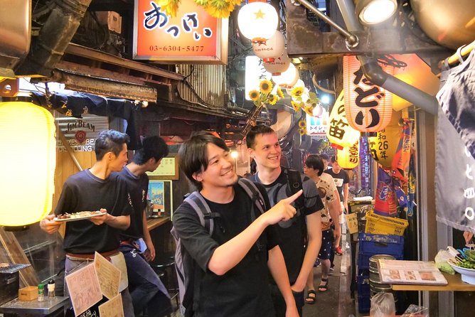 Tokyo Bar Hopping Tour in Shinjuku (All-You-Can-Drink + Dinner) - Godzilla Head and the route between districts
