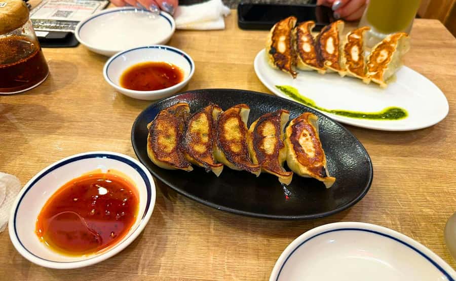 Tokyo: Locals´ Secret Food Tour // Eat like a Japanese - Stop three: izakaya food and three types of yakitori
