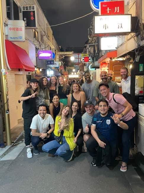 Tokyo: Shinjuku Bar and Izakaya Hopping Tour - Ending with karaoke in a private room