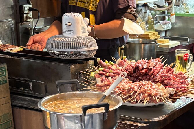 Tokyo: Shinjuku Bar Hopping & Night Walking Tour - Golden Gai and the smallest bars in Tokyo