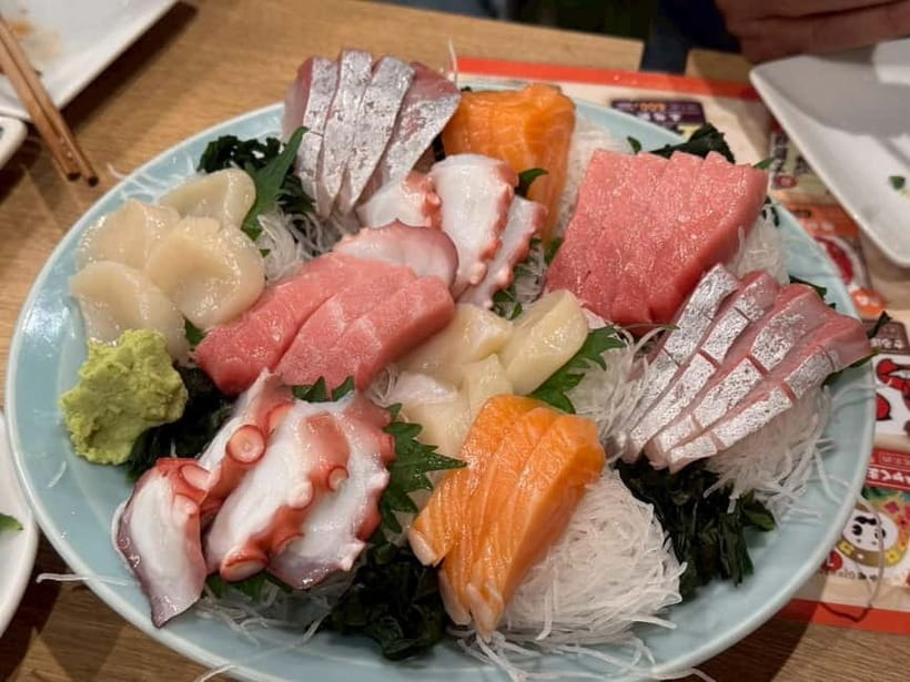Tokyo: Shinjuku Golden Gai Bar Hopping Night Tour - Golden Gai: Small Doors, Limited Seats