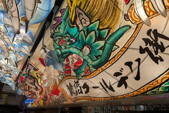 Tokyo: Shinjuku Golden Gai Bar Hopping that only locals know - A short look around Kabuki-cho