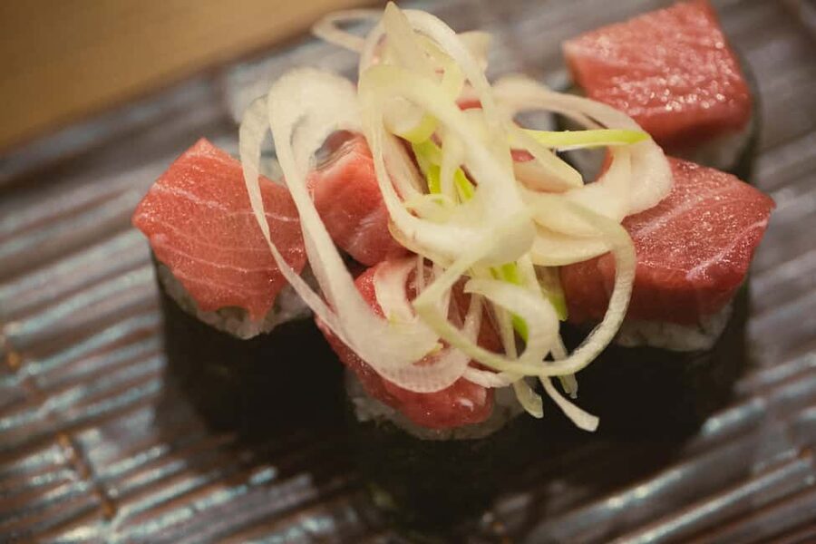 Tokyo: Shinjuku Izakaya and Golden Gai Bar Hopping Tour (2h) - Omoide Yokocho and the first round of food