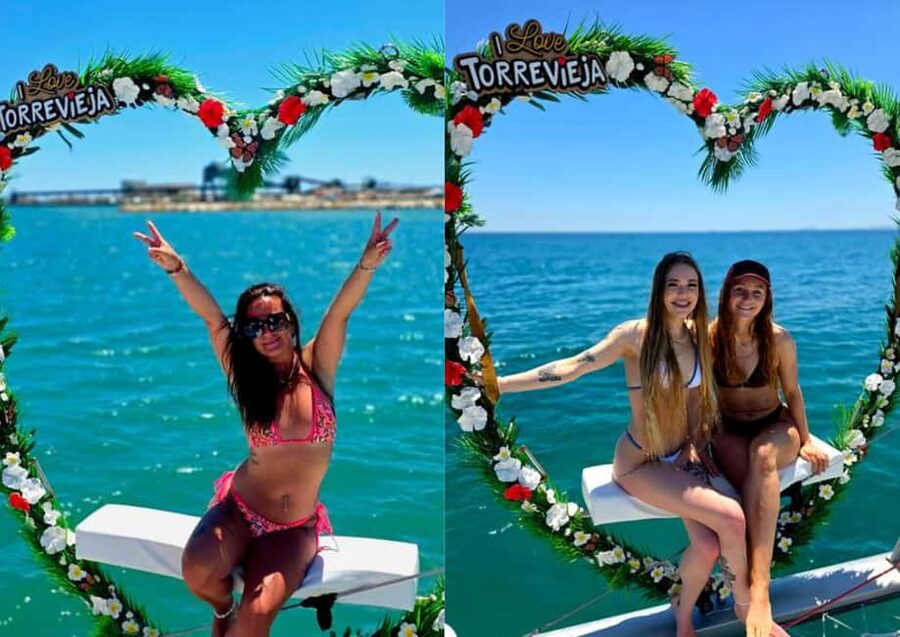 Torrevieja: Pirate Sunday Party Boat Tour - The 30-minute coastal cruise from Torrevieja