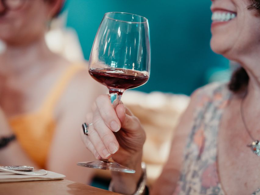 Toulouse: Wine Bar Walking Tour with a Local Wine Expert - What the $123 price really covers