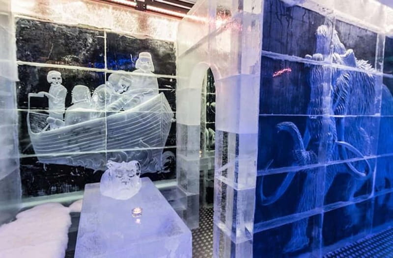 Tromsø: Magic Ice Bar Entrance and Welcome Drink - Entering Tromsø’s frozen art room