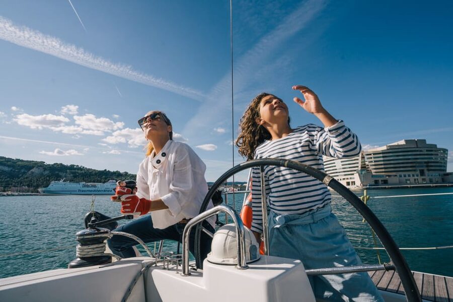 Two Hour Luxury Sailing Experience with Open Bar - Key points to know before you book