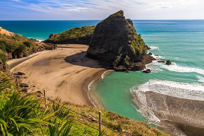 Ultimate Auckland Experience Full Day Tour with Brewery Lunch - Auckland Domain and the road to Mount Eden