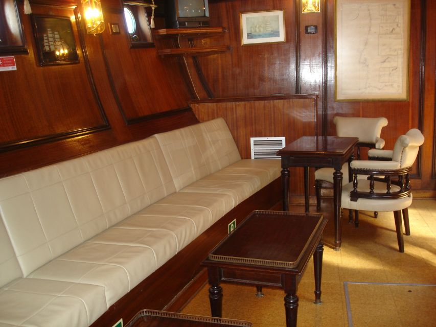Vilamoura: Algarve Coast 3-Hour Sailing Cruise With Open Bar - The dinghy ride into the sea caves