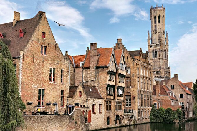 Walking tour of Bruges with boat option and/or beer tasting - Walplein, Stoofstraat, and the old working city