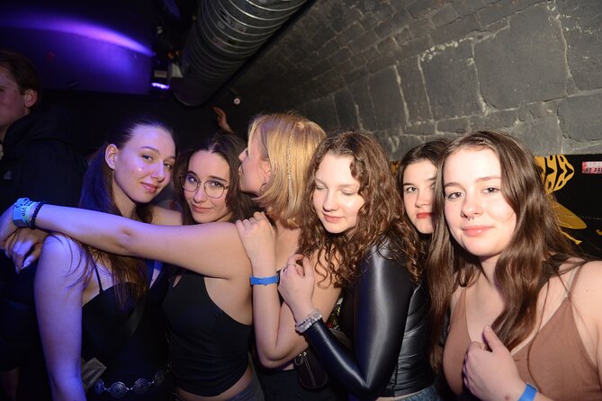 Warsaw: The Original Pub Crawl with Optional Open Bar - Finishing with VIP entry at a nightclub