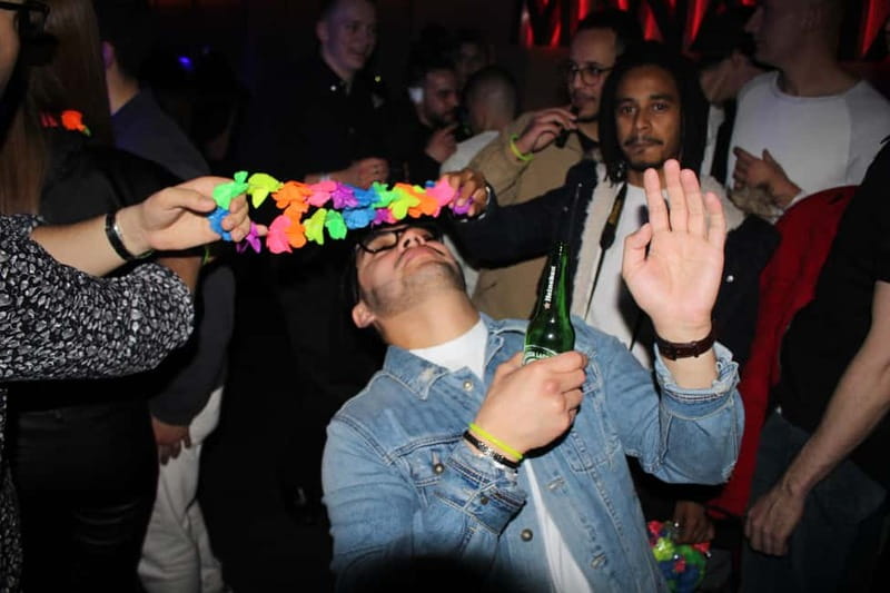Wild Night Pub Crawl: Free Shots, Games & VIP Club Entry! - Drinking games and meeting an international crowd