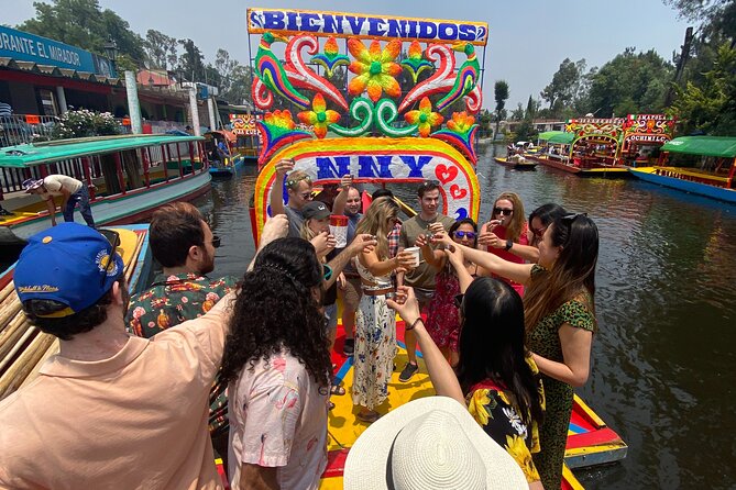 Xochimilco & Mexican Party with Guacamole & Unlimited Drinks - What the Xochimilco boat ride is really like