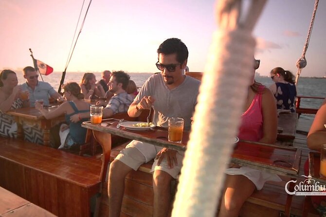 Your Romantic Dinner in Cancun, includes national open bar and live music - Clothing, weather, and comfort tips
